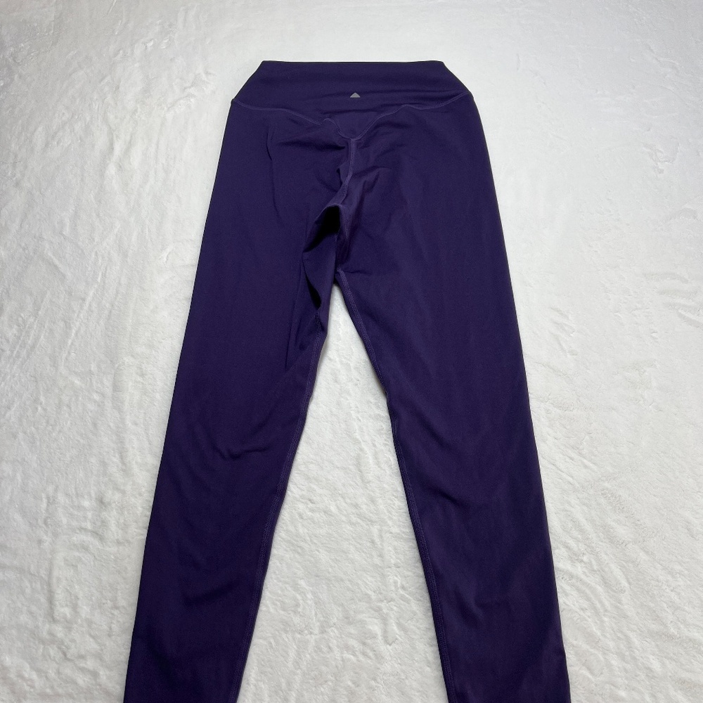 Balance Athletica - Picture 3 of 6